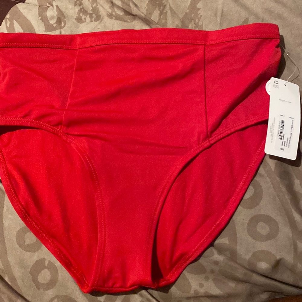 Brand new hi waisted red swimsuit bottom. Size M